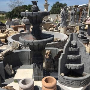 Fuentes talladas en piedra